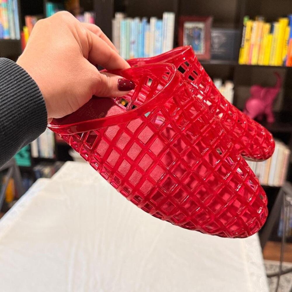 Old Navy Red Woven Cage Jelly Mule Slide Sandals size 8 (new, never worn)